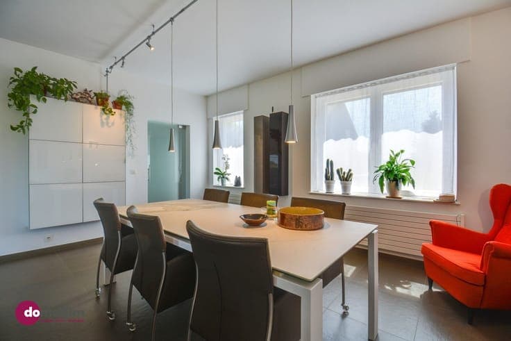 Spacious move-in ready family home in a unique location in H