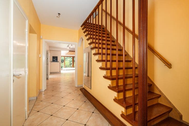Spacious villa with garden in Laeken