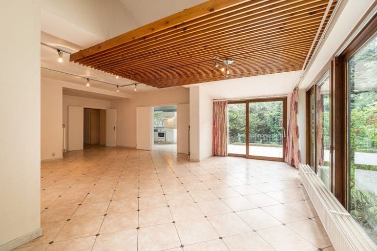 Spacious villa with garden in Laeken