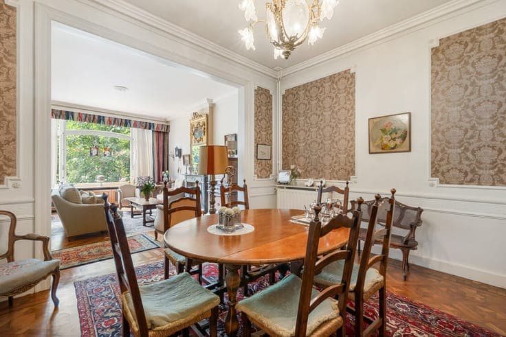 Characterful mansion with 546 m² in the center of Lier.