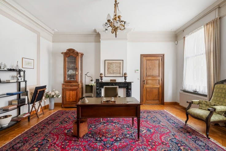 Characterful mansion with 546 m² in the center of Lier.