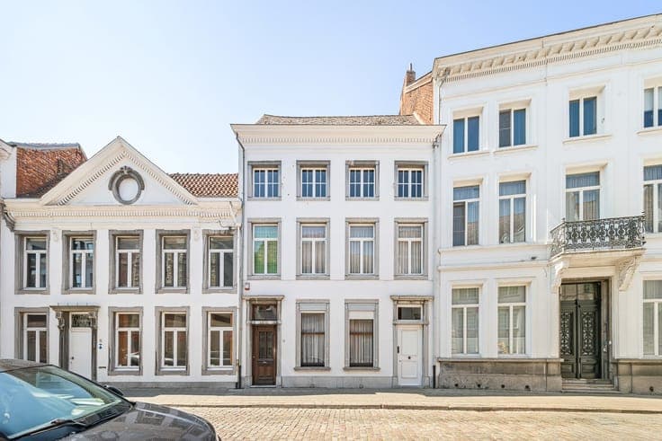Characterful mansion with 546 m² in the center of Lier.