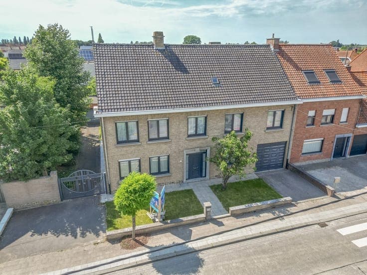 Ruime en veelzijdige gezinswoning in Ledegem