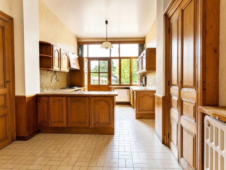 Maison de caractère avec 5 chambres et jardin à Chimay