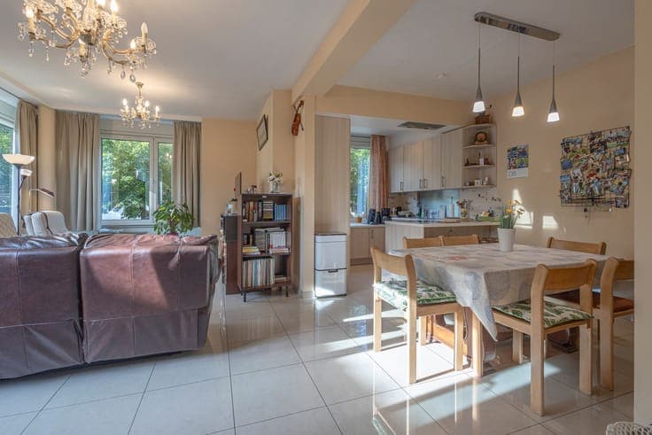 Investment property with 3 apartments in Anderlecht