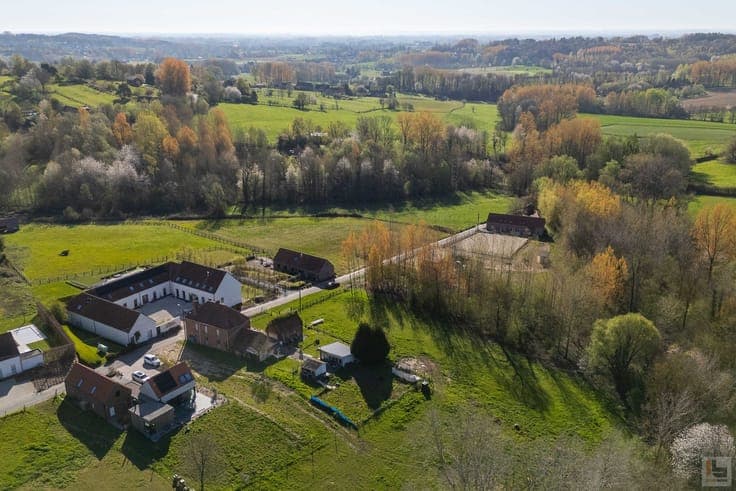 Te renoveren woning op 2991m2 op unieke locatie