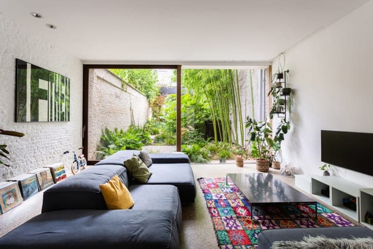 exceptional architect-designed home with 4 bedrooms & studio
