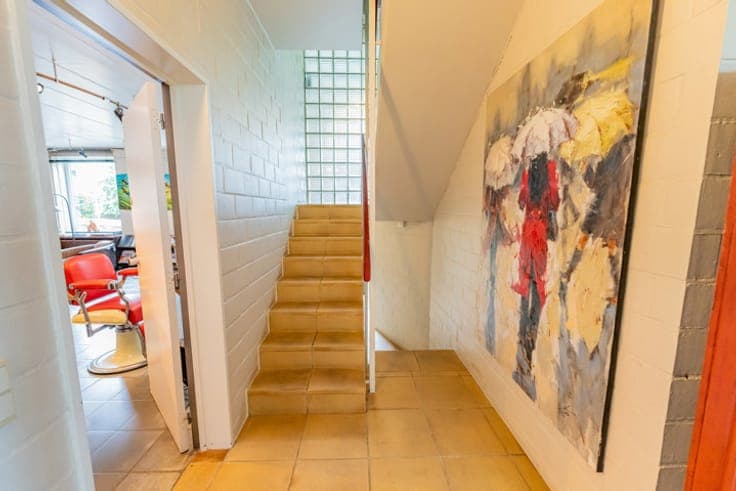 Characterful 4-5 bedroom family home with commercial unit