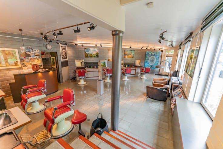 Characterful 4-5 bedroom family home with commercial unit