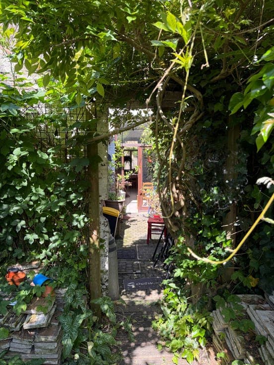 Charmante woning met zonnige stadstuin op TOPLIGGING!