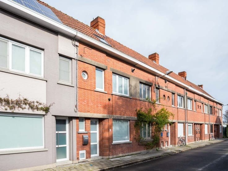 Modern Move-in Ready Home with Garden Near Izegem Center