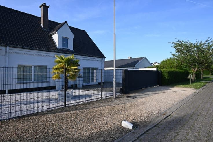Charmante, energiezuinige woonst met 3 slpks, bureel én 5...