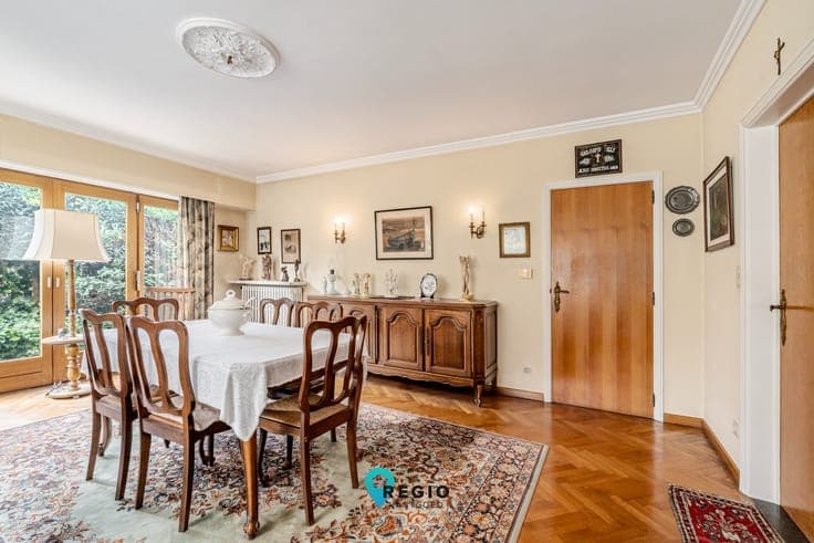 Ruime bungalow met lichtrijke leefruimte en 3 slaapkamers...