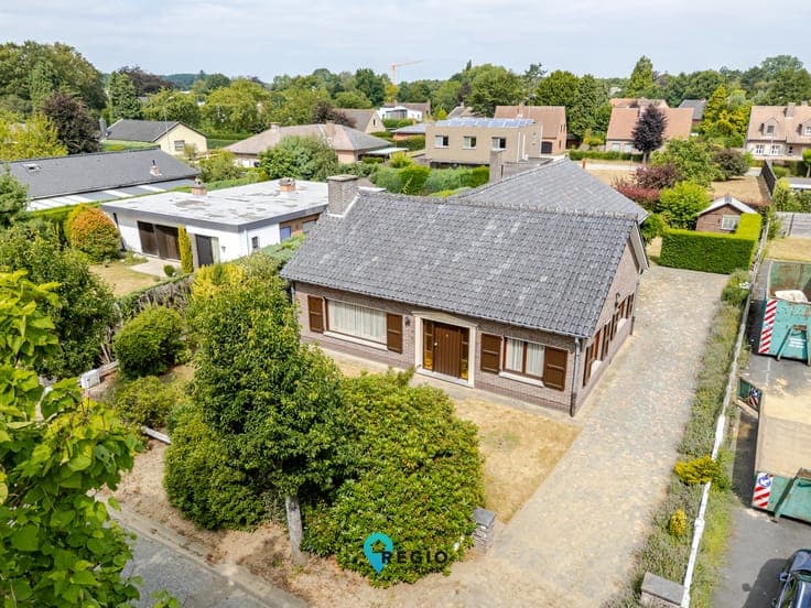 Ruime bungalow met lichtrijke leefruimte en 3 slaapkamers...