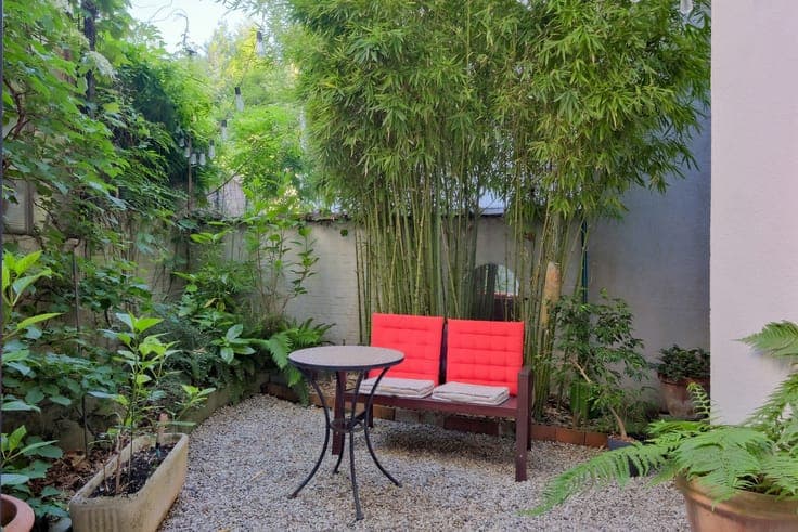 Dieweg – Magnificent Modernist House with garage.