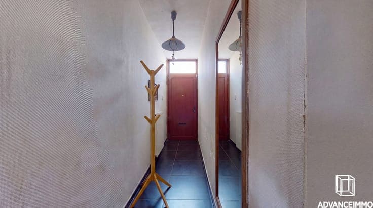 2-BEDROOM HOUSE – GARDEN – GARAGE