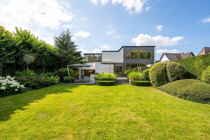 exclusive villa