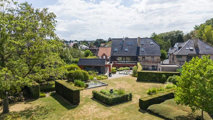Exclusive multipurpose home with beautiful garden in Meise