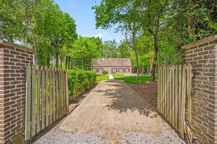 House in Heist-op-den-Berg Hallaar