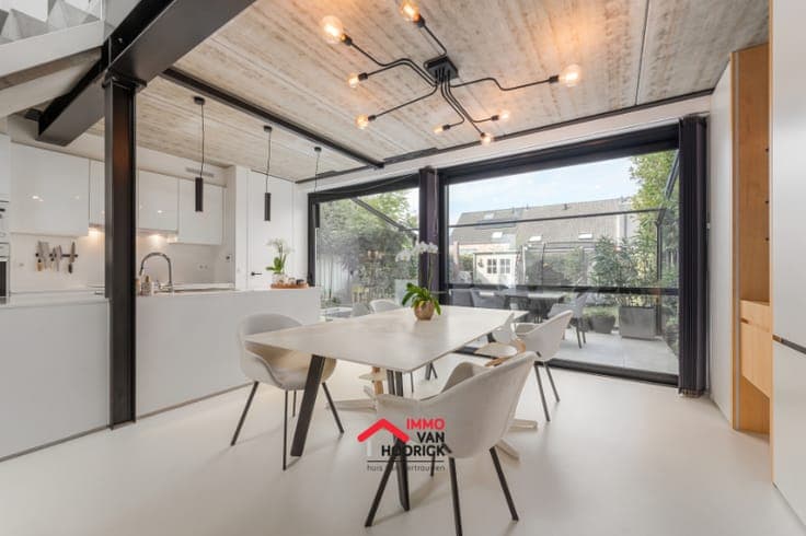 Prachtige ruime instapklare woning !