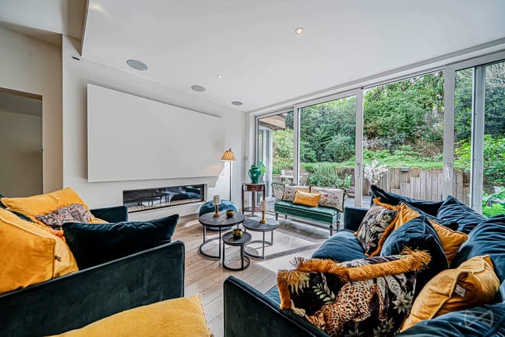 CHANT D'OISEAU : High-end 3-bedroom duplex with garden