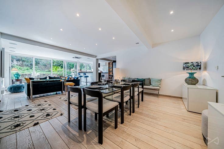 CHANT D'OISEAU : High-end 3-bedroom duplex with garden