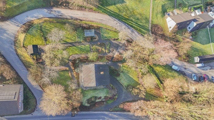 Charming 5-bedroom home with views of the Meuse Valley