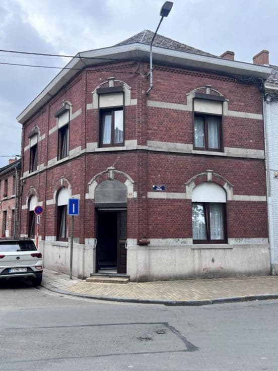 House in Dour