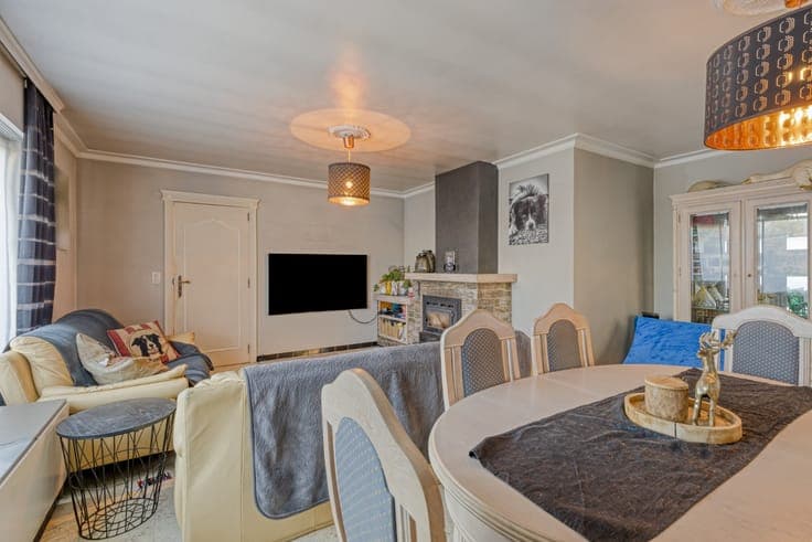 Vrijstaande woning op een uitstekende locatie, gelegen op...
