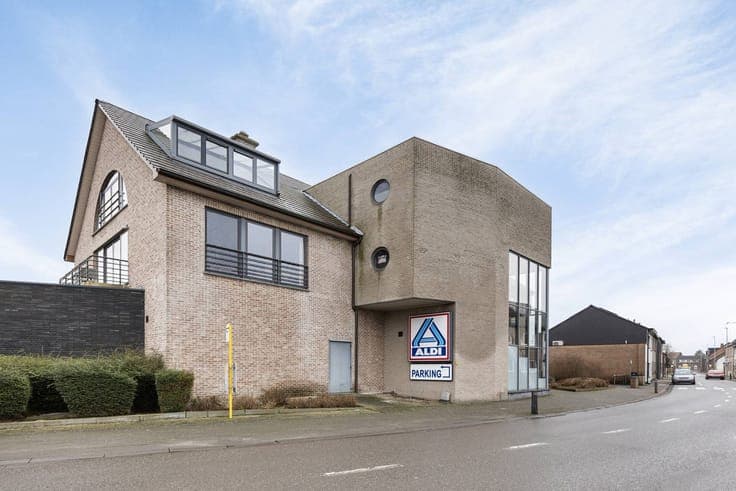Investment property: 4 apartments in Puurs-Sint-Amands