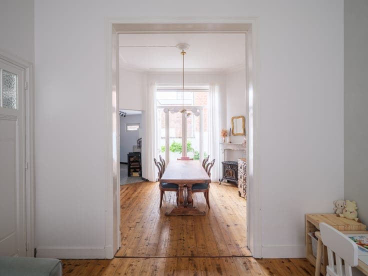Instapklare en karaktervolle burgerwoning in het centrum ...