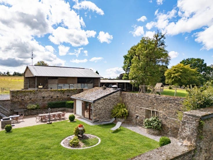 23-Person Holiday Home – GOUVY