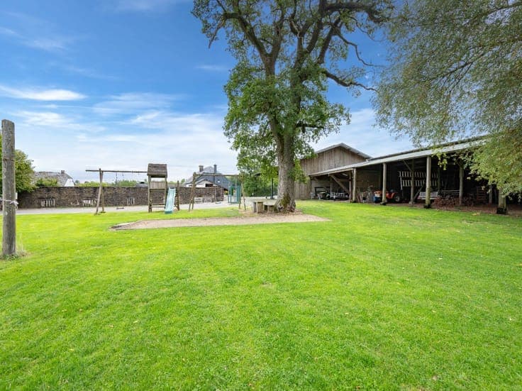 23-Person Holiday Home – GOUVY
