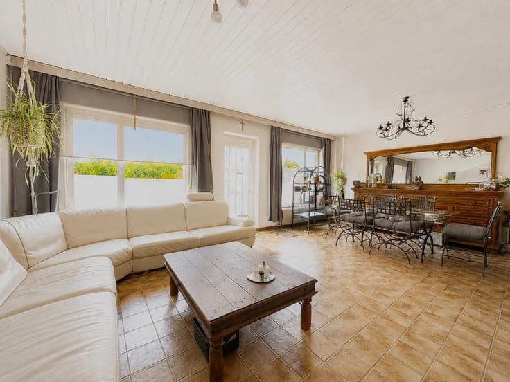 Sale - House Bassenge - 259,000 €
