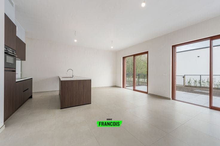 Move-in ready terraced new-build home with 3 bedrooms in Si…