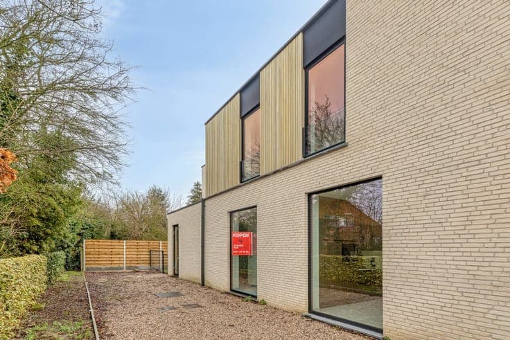 Half-open nieuwbouwwoning in Beveren (Roeselare), op zeer...