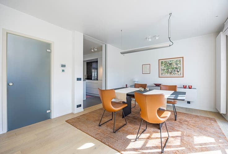Verzorgde woning met 3 of 4 slaapkamers en zuidgerichte t...