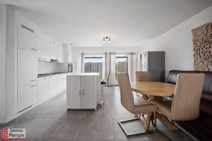 Energiezuinige recente gezinswoning met 3 slaapkamers, g...