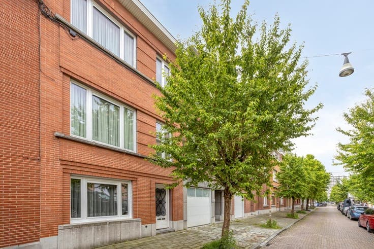 Renovated family home with 3 bedrooms in Anderlecht