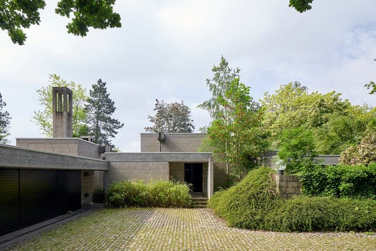 Eric Balliu (BARO) | Brutalist villa