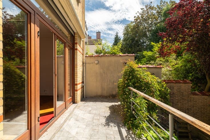 EUROPEAN QUARTER – TOWNHOUSE WITH GARDEN