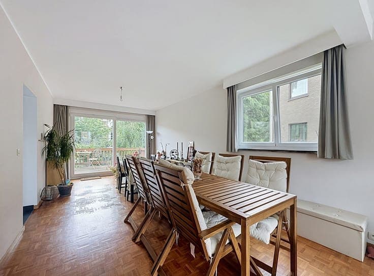 BERCHEM-SAINTE-AGATHE - 5 bedroom house with garden +/-212m²