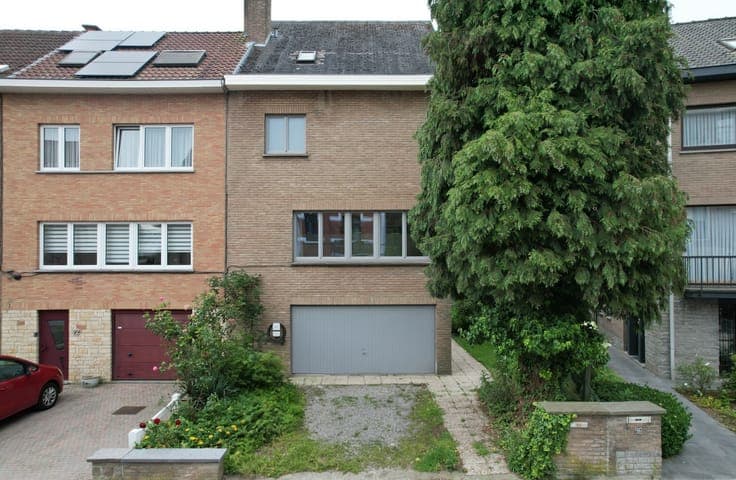 BERCHEM-SAINTE-AGATHE - 5 bedroom house with garden +/-212m²