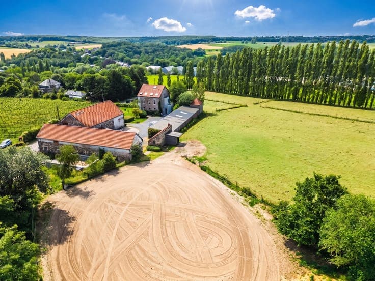 Equestrian property, riding arena and stables - open fields