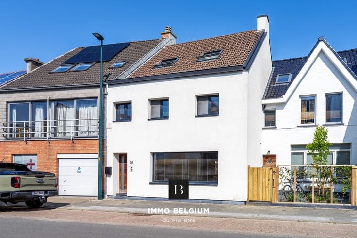 Ruime gerenoveerde woning met 4 slaapkamers in het centrum