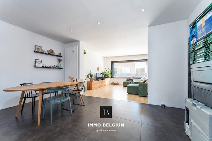Ruime gerenoveerde woning met 4 slaapkamers in het centrum