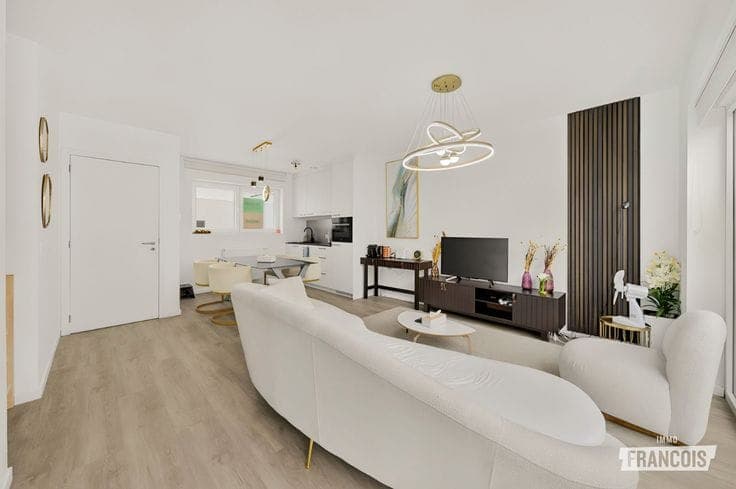 Move-in ready, energy-efficient home in the young new-build…