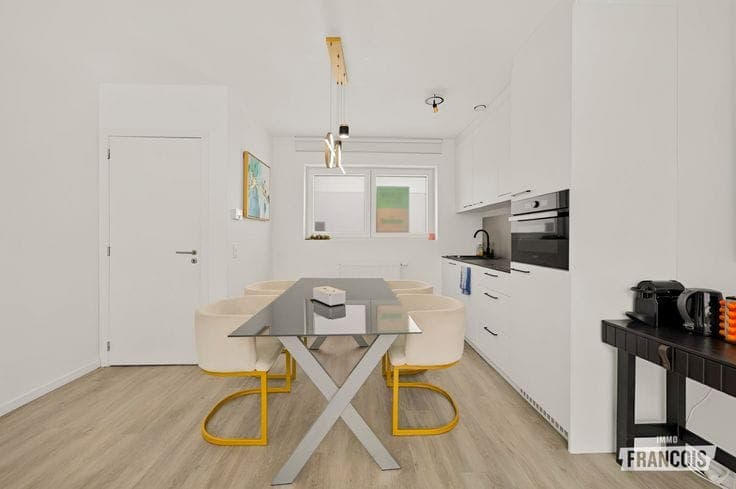 Move-in ready, energy-efficient home in the young new-build…