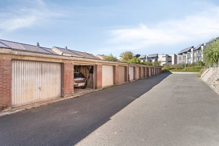 Lichtrijke woning met 3 slaapkamers, tuin en garage in Asse