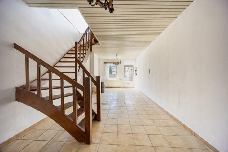 House with great potential, outdoor space and pleasant livin